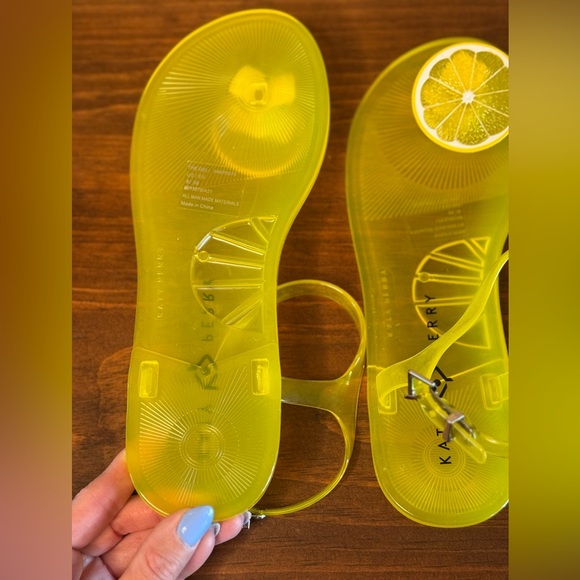 Katy Perry Collections Yellow Lemon Slice Sandals - Picture 3 of 4